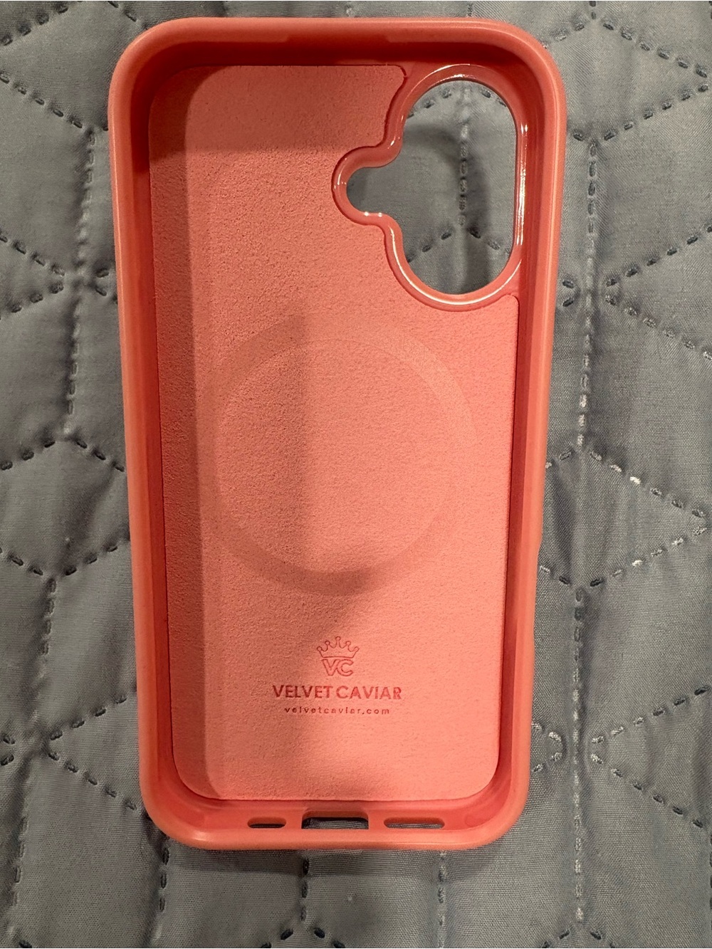Velvet Caviar iPhone 16 Case - Picture 3 of 4
